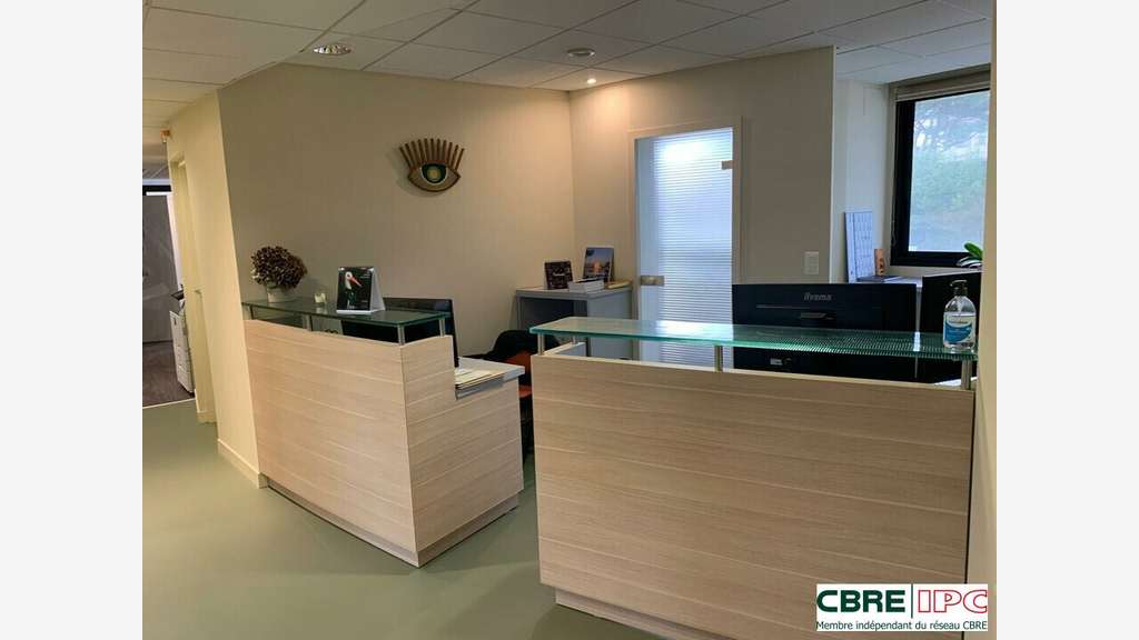 AV bureaux 177m² R+2 Biarritz centre Gare du Midi