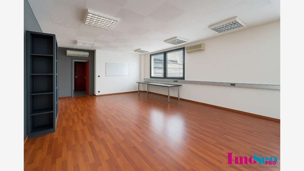 Bureaux 150m² R+1 à vendre Bordeaux Chartrons