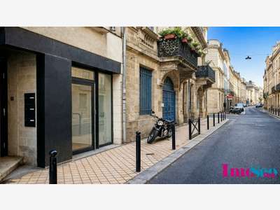 AV local commercial 100m² à Bordeaux  Saint Michel