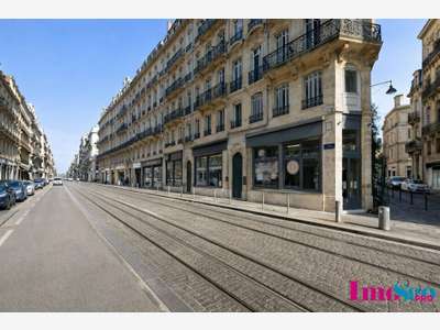 AV bureaux 173m² R+1 à rafraîchir centre Bordeaux 