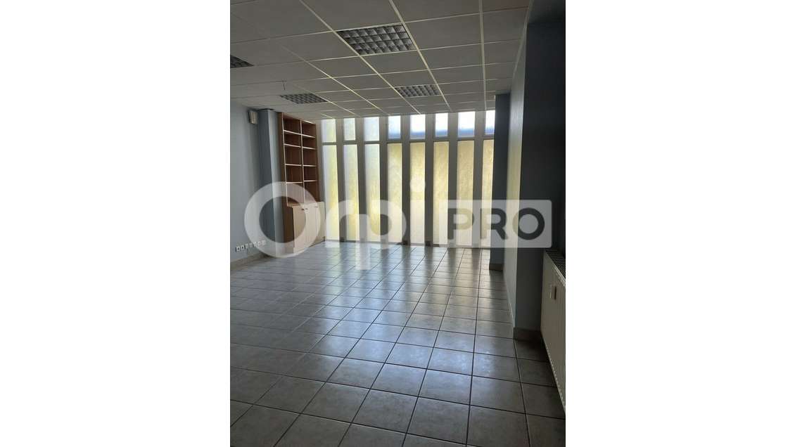 Vente bureaux 253m² divisibles à Bourg-en-Bresse