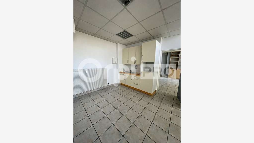 Vente bureaux 253m² divisibles à Bourg-en-Bresse