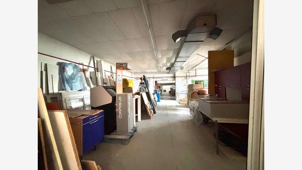 Local professionnel de 200m² à vendre Bourges (18)