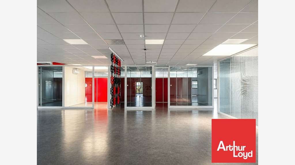Bureaux à vendre ZA La Fontaine à Breuil-Magné
