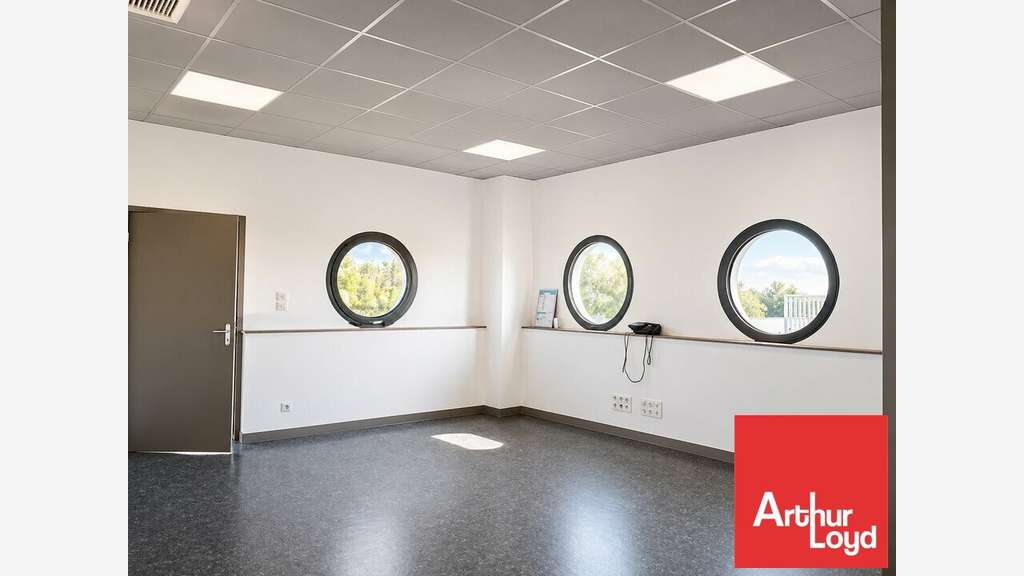 Bureaux à vendre ZA La Fontaine à Breuil-Magné