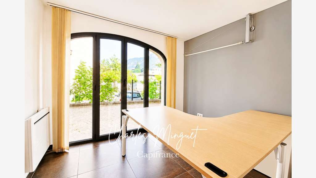 Bureaux de 89m² à vendre en hyper centre Briançon