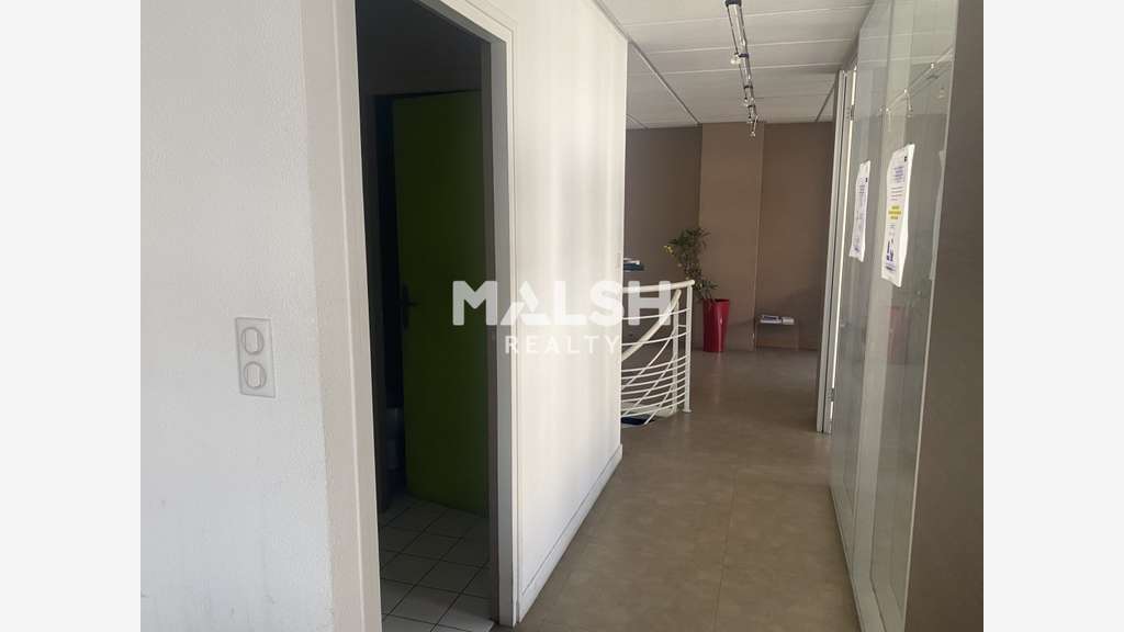 A louer bureaux de 170m² divisibles à Bron (69500)