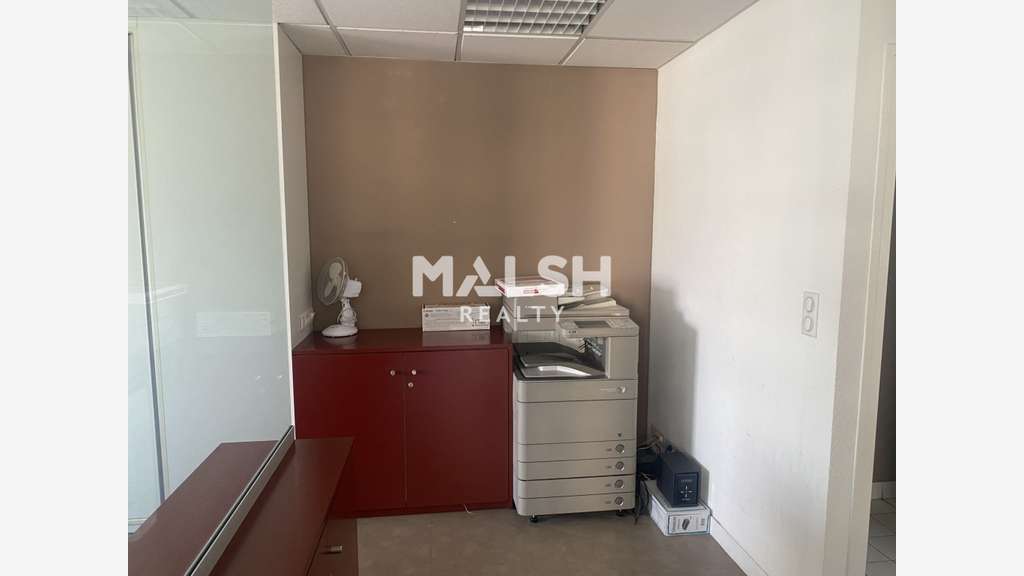 A louer bureaux de 170m² divisibles à Bron (69500)