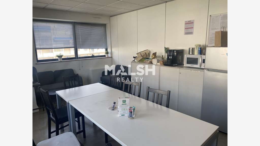 A louer bureaux de 170m² divisibles à Bron (69500)