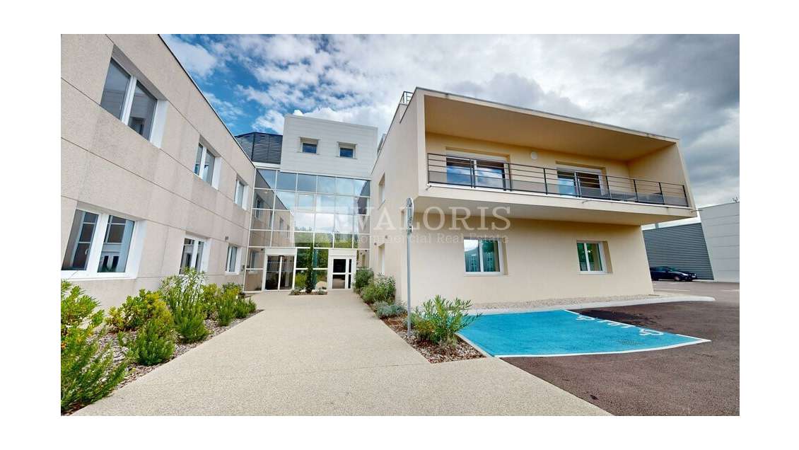 BRON - BUREAUX à vendre