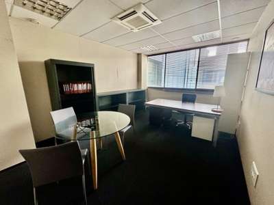Vente bureau de 16m² au 2ème étage à Bruges