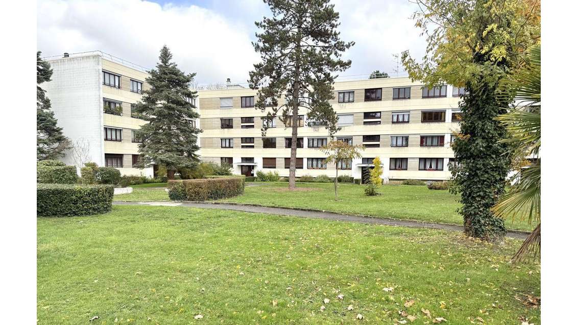 Vente bureaux 69m² à Brunoy Saint-Pierre