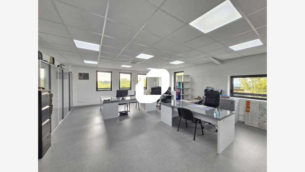 Vente Bureaux 102m² Bussy saint georges