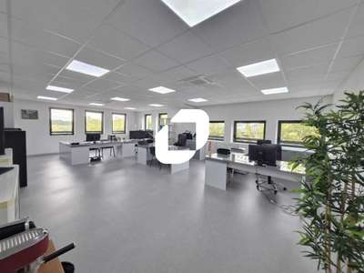 Vente Bureaux 102m² Bussy saint georges