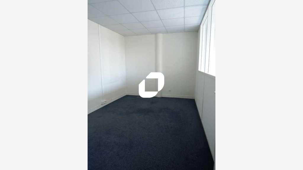 Vente Bureaux 95m² Bussy saint georges