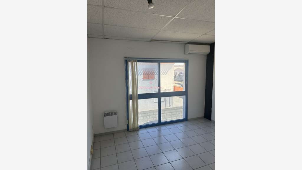 AV local commercial 50m² empl 1er choix Cabestany