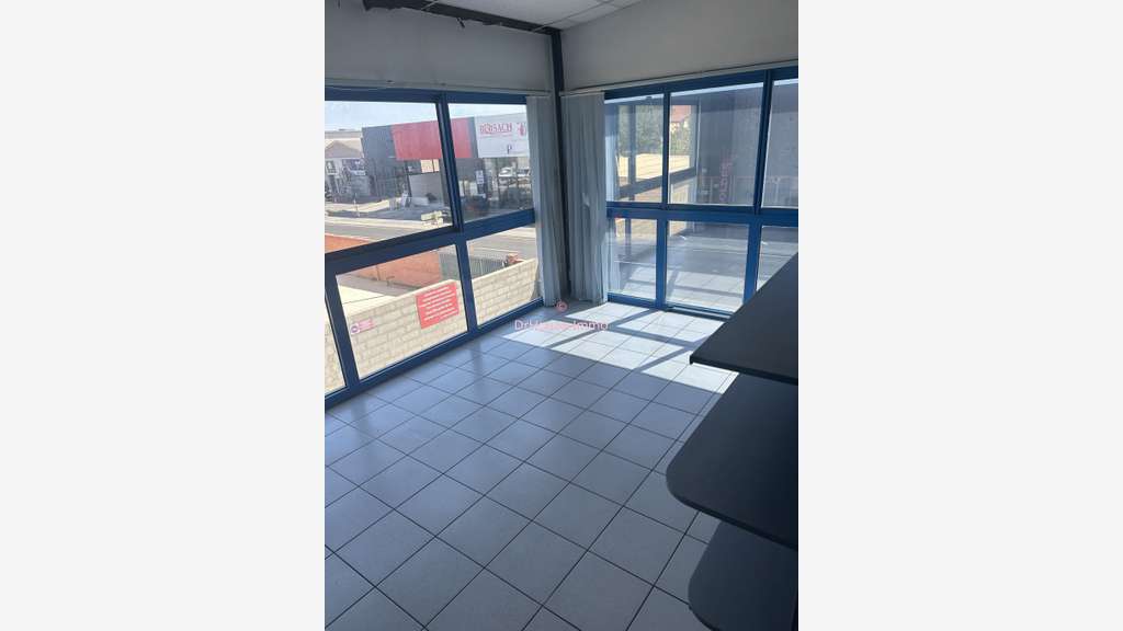 AV local commercial 50m² empl 1er choix Cabestany