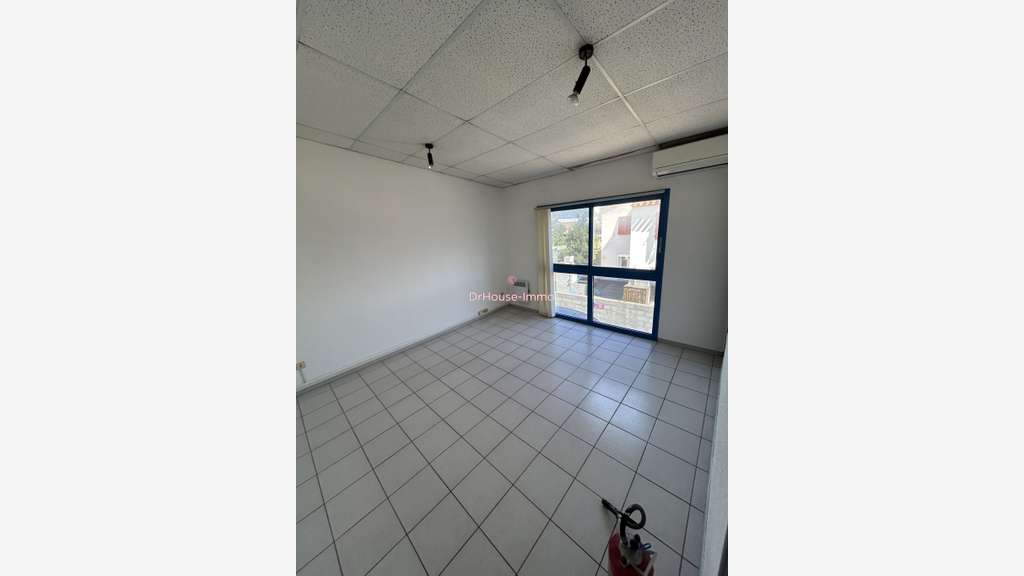 AV local commercial 50m² empl 1er choix Cabestany
