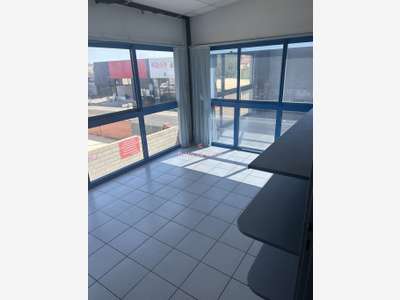 AV local commercial 50m² empl 1er choix Cabestany