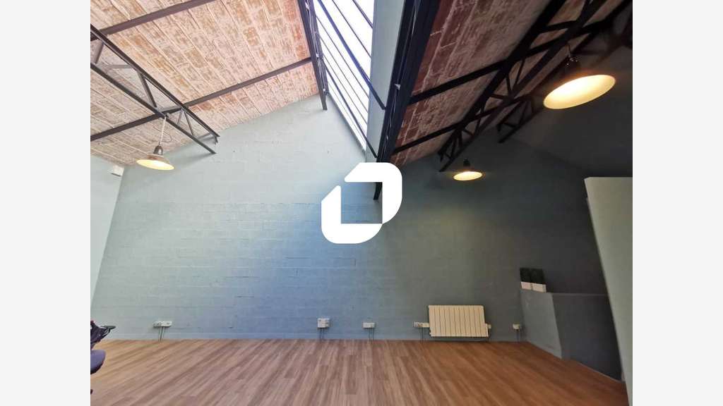 Vente Bureaux 146m² Cachan