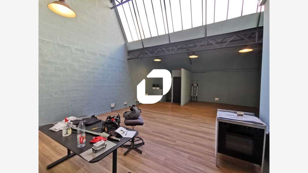 Vente Bureaux 146m² Cachan