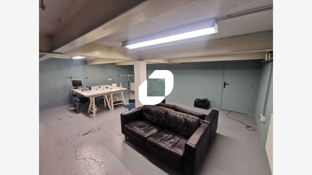 Vente Bureaux 146m² Cachan