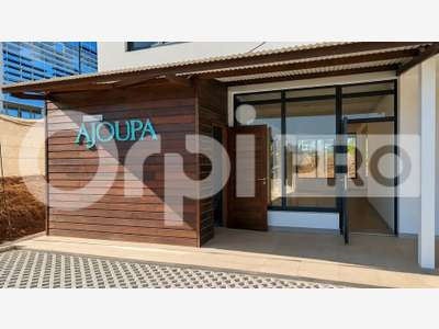 Bureau de 96m² à vendre en RDC à Cayenne