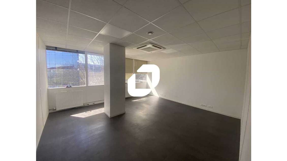 Vente Bureaux 150m² Cergy