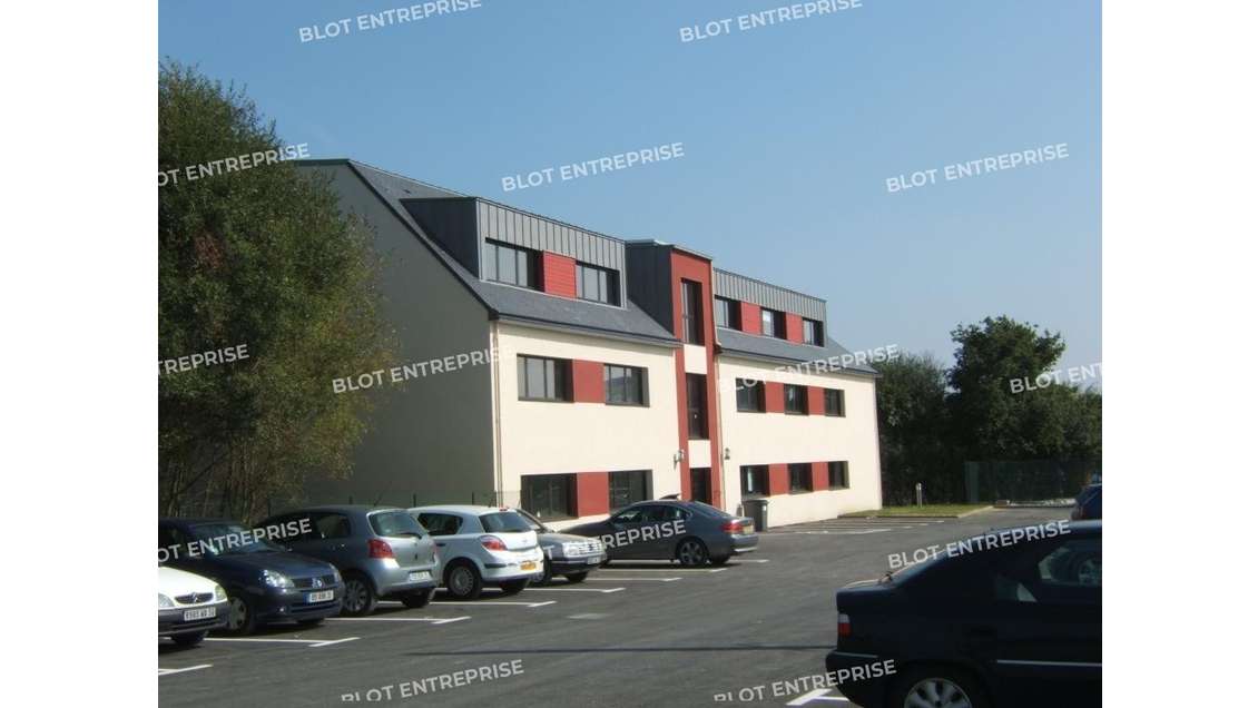 Vente bureaux 326m² à Cesson-Sévigné Champs Blancs
