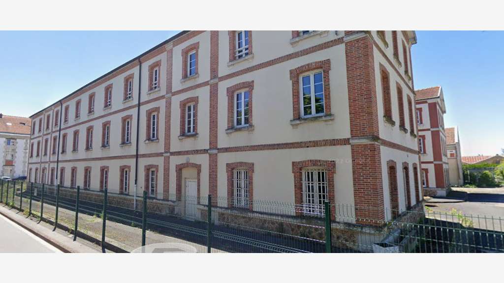 À vendre – Bureaux de 1 091 m² à Châl