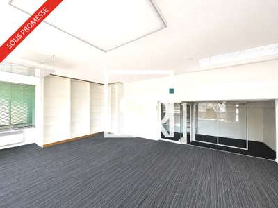 Local commercial 147m² à vendre à Chamalières 