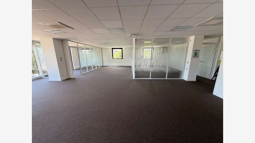 Bureaux de 160m² à vendre à Chaponost (69)