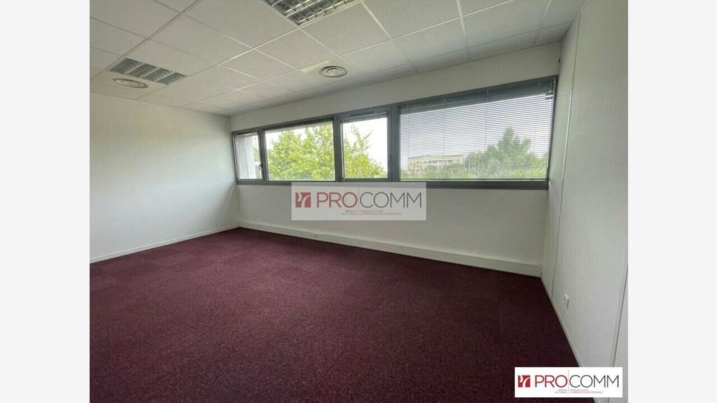 Plateau de bureaux 148m² à vendre à Chartres