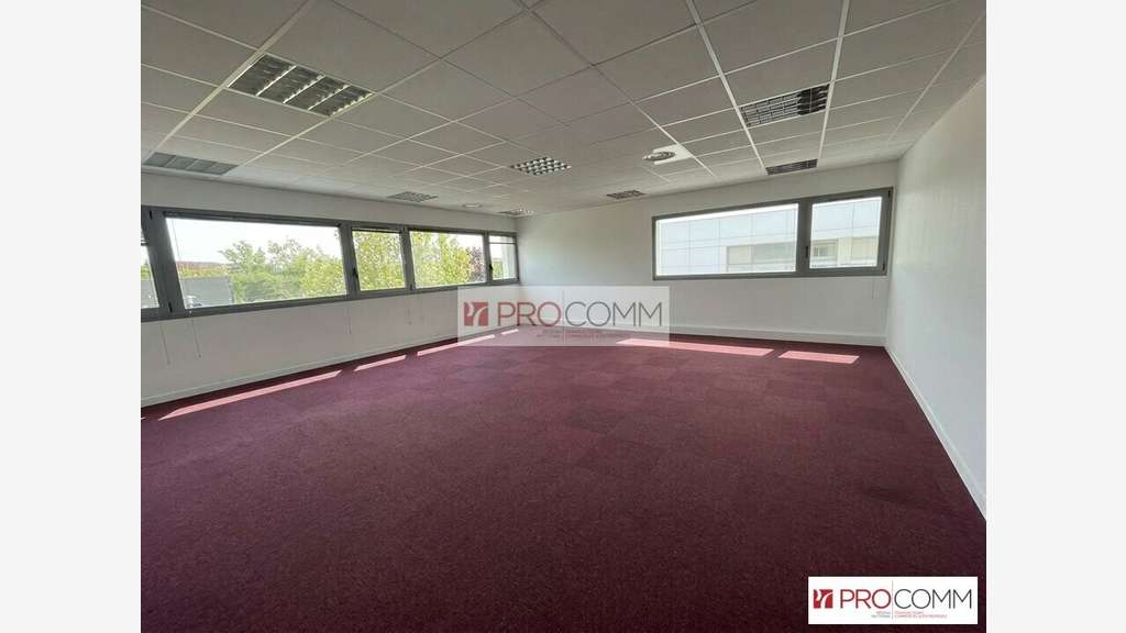 Plateau de bureaux 148m² à vendre à Chartres
