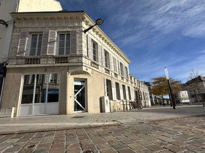 Immeuble de bureau à vendre hyper centre Chartres
