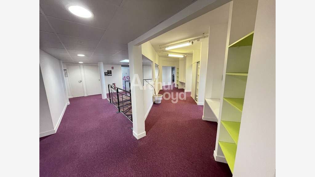 Bureaux 508m² à vendre à Chasseneuil-du-Poitou