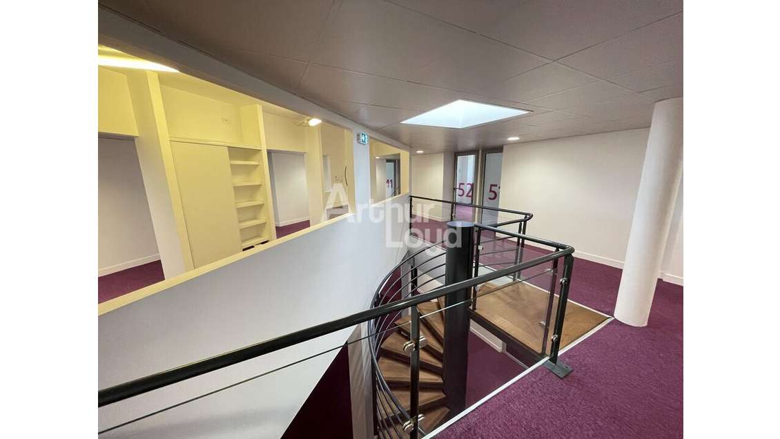 Bureaux 508m² à vendre à Chasseneuil-du-Poitou