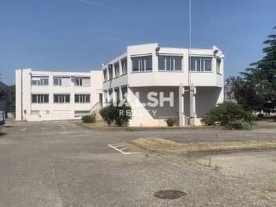 Bureaux - A vendre - CHASSIEU - A partir de 165 m²