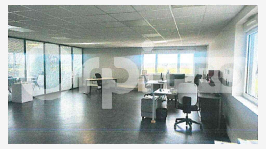 AV bureau 90m² excellent état R+2 Château-Gaillard