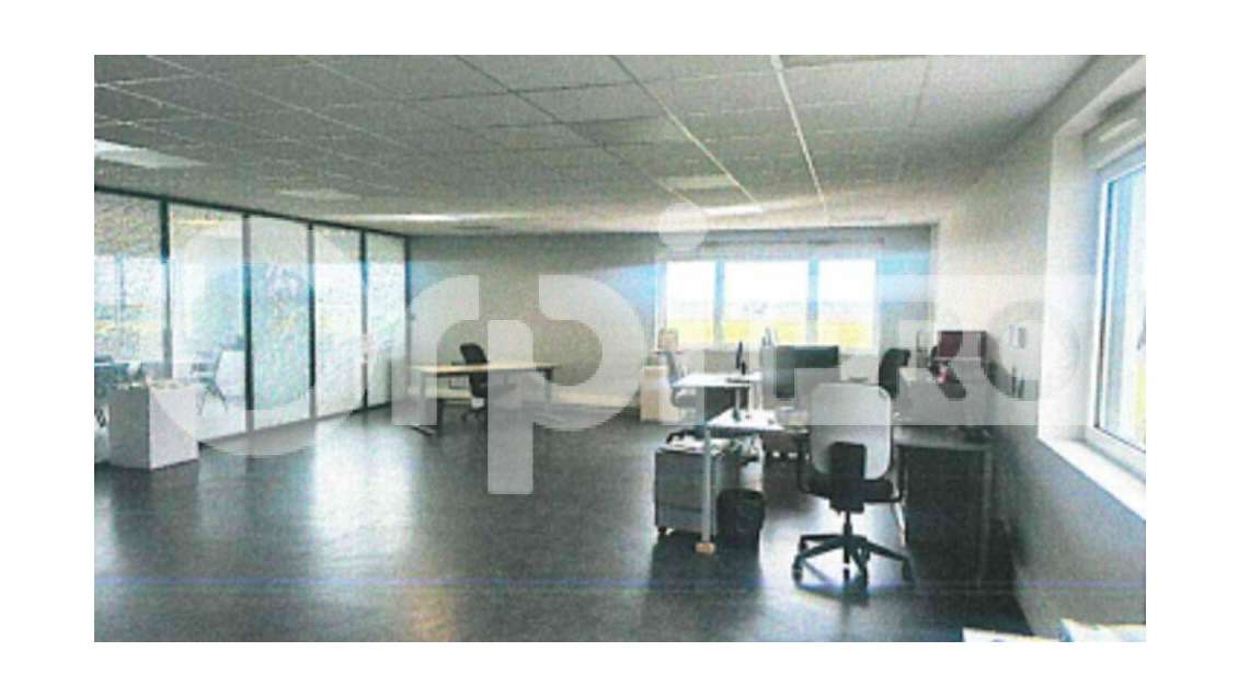 AV bureau 90m² excellent état R+2 Château-Gaillard