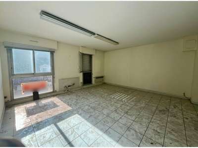 Bureaux 68m² R+1 à vendre à Châteaurenard