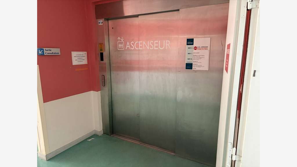 CHATELLERAULT - BUREAUX à vendre