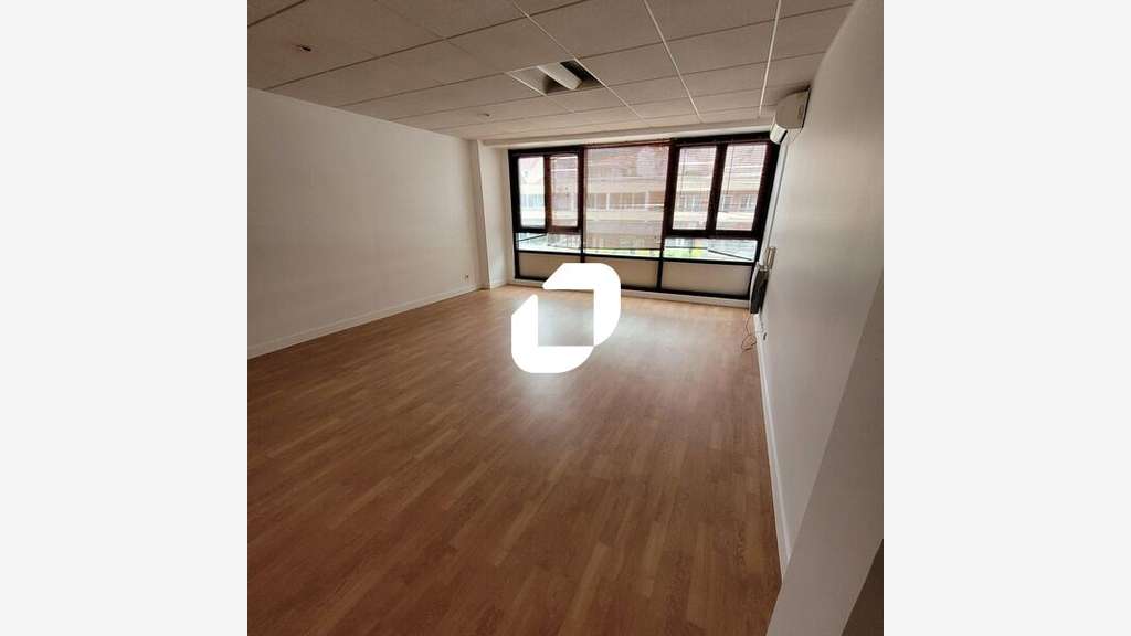 Vente Bureaux 98m² Chaville