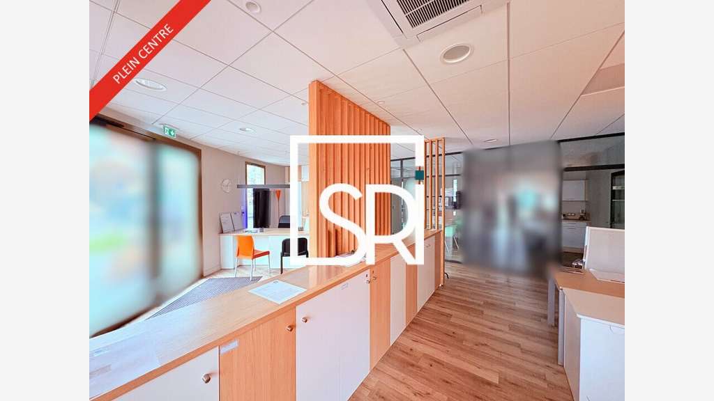 Local commercial 95m² à Clermont Ferrand Salins