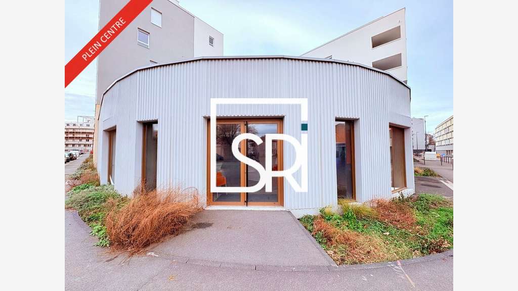 Local commercial 95m² à Clermont Ferrand Salins