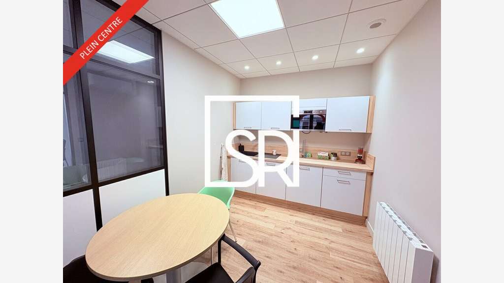 Local commercial 95m² à Clermont Ferrand Salins