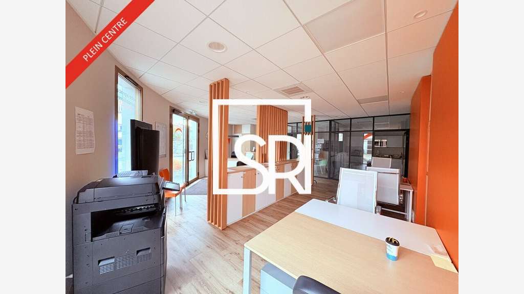 Local commercial 95m² à Clermont Ferrand Salins