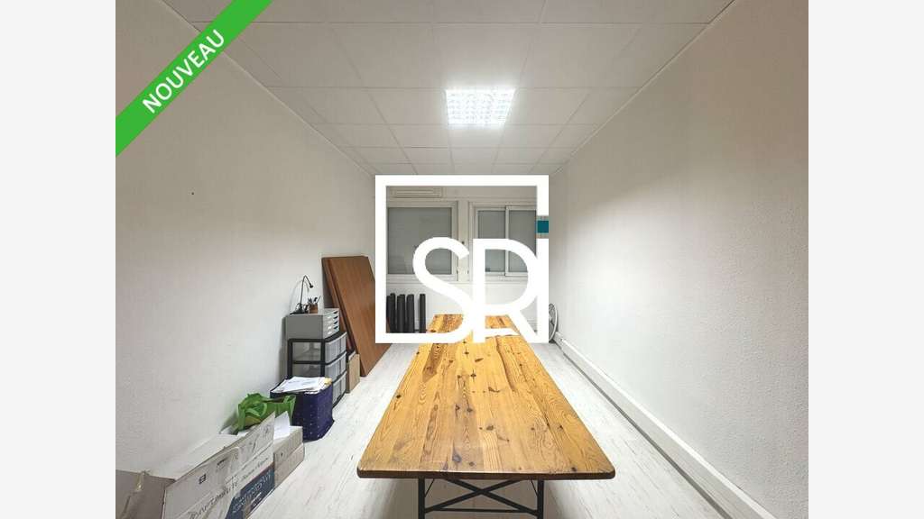 CLERMONT FERRAND - BUREAUX à vendre