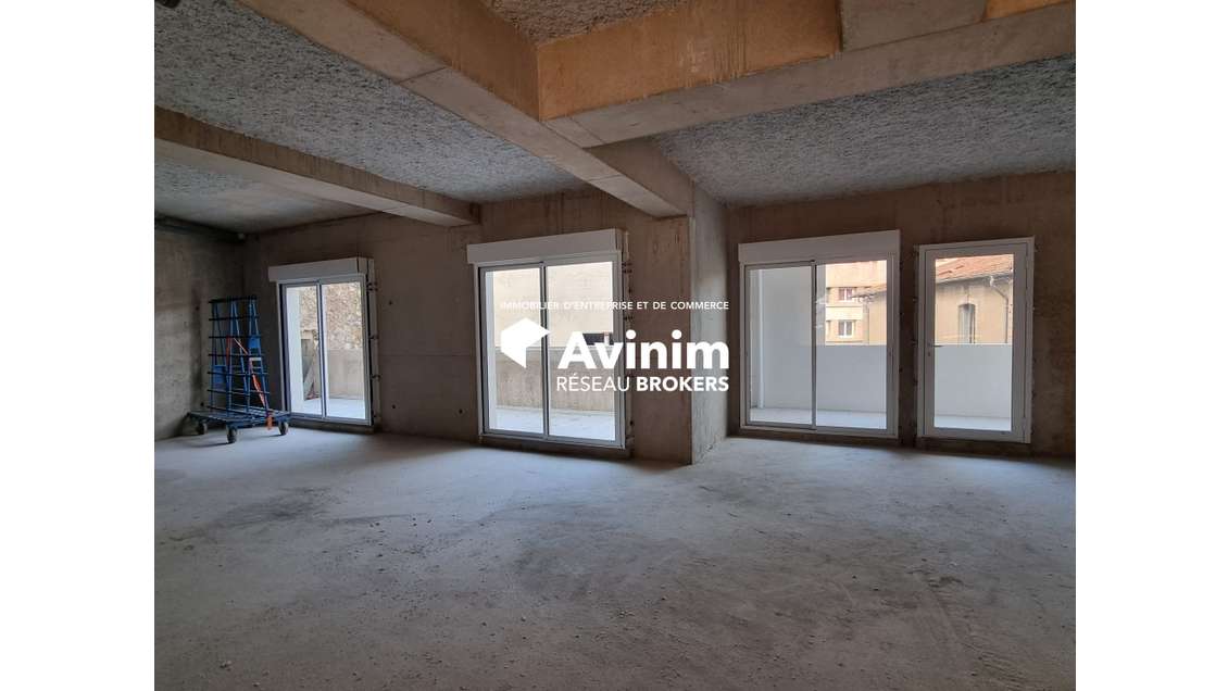 Bureaux de 65,70 m² + Terrasse 14,10 m² - C