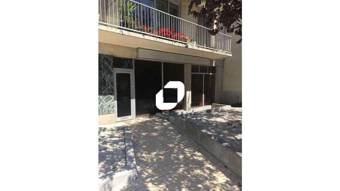 Vente Bureaux 84m² Courbevoie